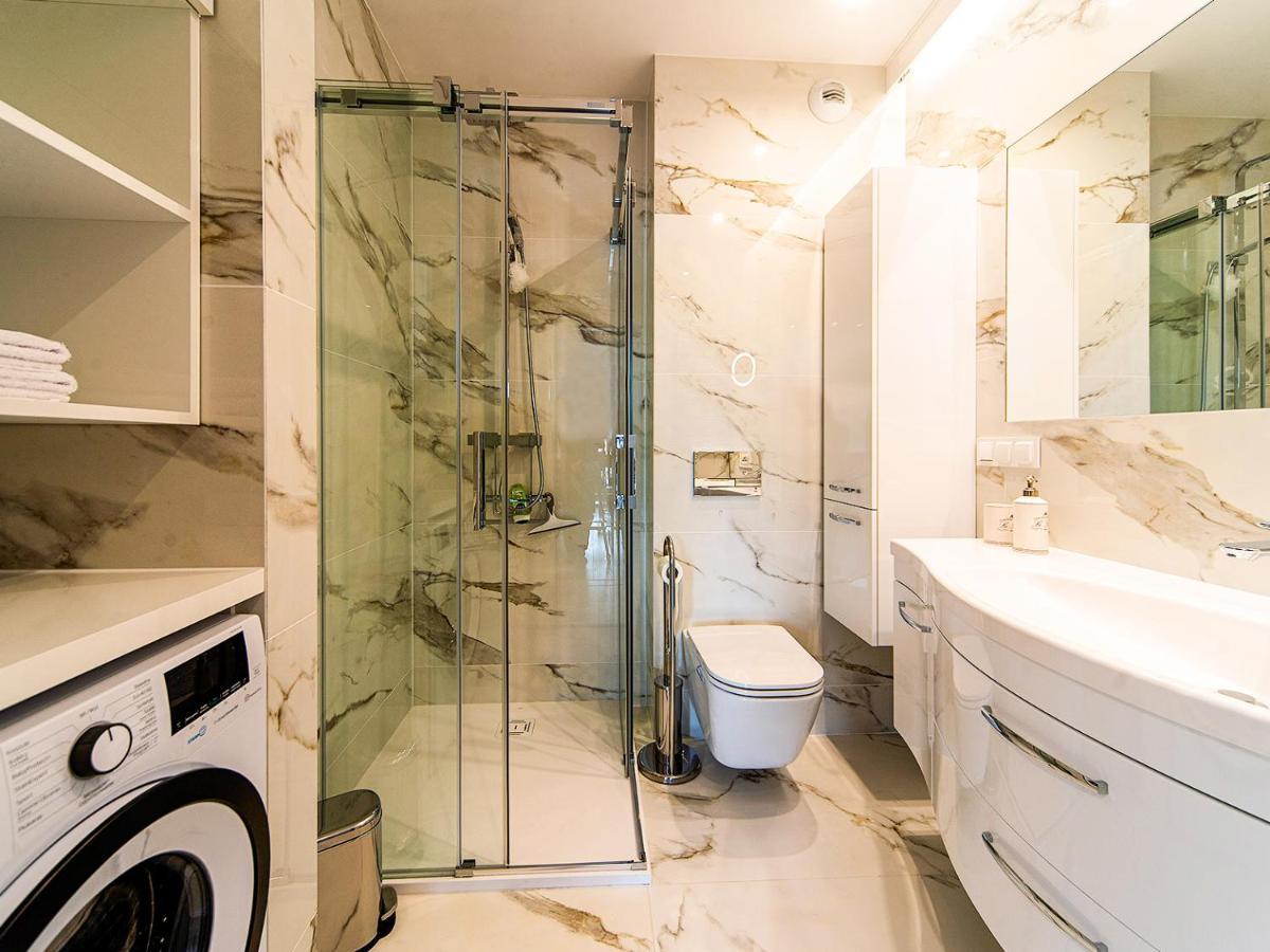 Apartament Dream View Aspen Z Jacuzzi シクラルスカ・ポレンバ エクステリア 写真